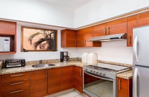 South Hotel Zone Apartment | Condo Los Tules 15-122 by Kivoya