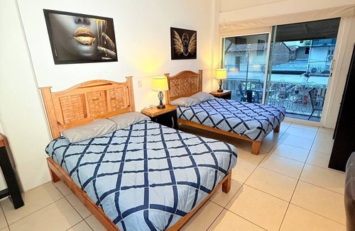 Colonia 5 de Diciembre Apartment | CONDO W/BALCONY 1 STREET FROM BEACH AND BOARDWALK