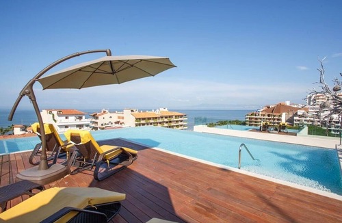 Romantic Zone Hotel | Condominios NRR