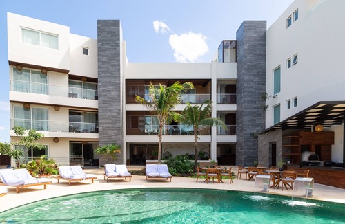 Akumal Apartment | Confort Garden Suite BBQ Private Hot Tub Pool 04B