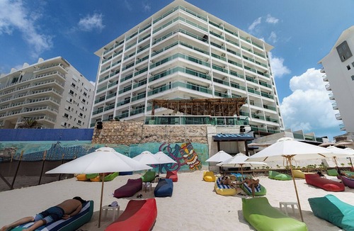 Punta Cancun Apartment | Confortable Departamento con Vista a la Laguna