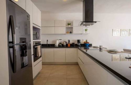 Cancun House | Contemporary Home | 3BR | Prime Downtown Area