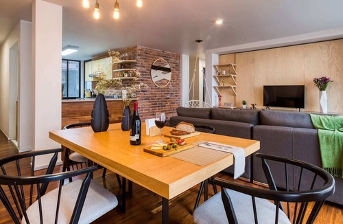 Hipodromo Apartment | Cool 2BR Apt with Pvt Balcony | Gym+Patio with Grill