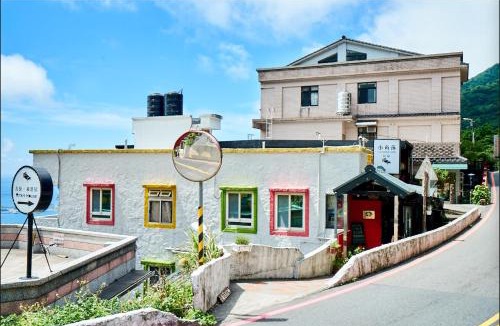 Ruifang Hostel | Corner Inn九份住宿I 小角落民宿I 機車租借I日夜間導覽