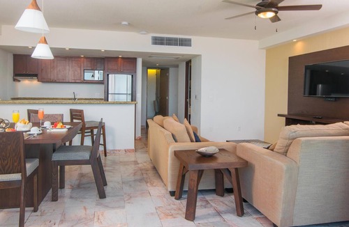 South Shore Hotel Area Hotel | Costa Sur All Inclusive Classico Collection by Sonesta