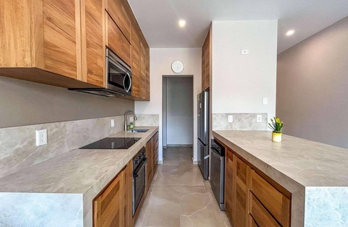 P Chahue Condo | CosttA Loft L1 - Santa Cruz