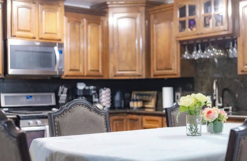 Harlingen House | Country Getaway At Its Finest
