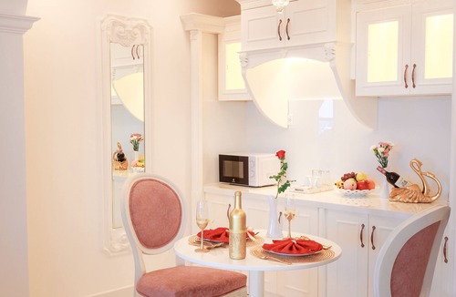 District 7 Apartment | Couple Retreats - Romantic Apartment