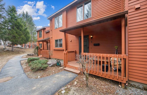 North Creek House | Covered Heated Pool + Rec Lounge | North Creek Stay | Lies by AvantStay