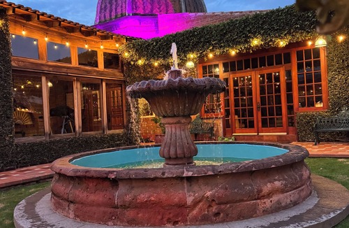 Cholula House | Cozy 1 bedroom, 2 full bathrooms, sofa Beth in living room, full security.