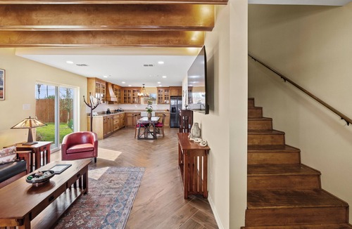 Mission Apartment | Cozy 2-bedroom apartment in beautiful Alton