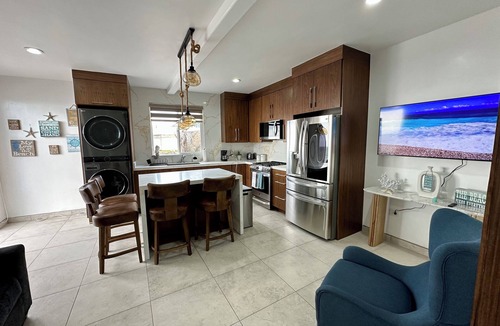 Playas De Tijuana Villa | Cozy Beachfront Casita, on the coast of Tijuana