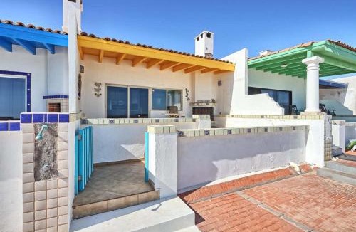 Las Conchas House | Cozy Beachfront Condo Las Olas II 10