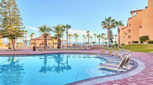 Sandy Beach House | Cozy Fourth-Level Resort Condo Princesa D-409