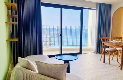Tran Phu Beach Apartment | Cozy GoldCoast OceanView