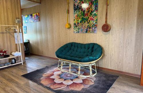 Yen Bai Apartment | Cozy Haven-Lotus Room & Sunshine Windows