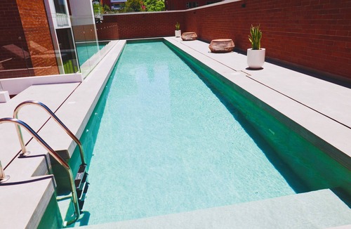 Zona 10 Apartment | Cozy Luxury Apt steps away from La Estación Z10 With Pool