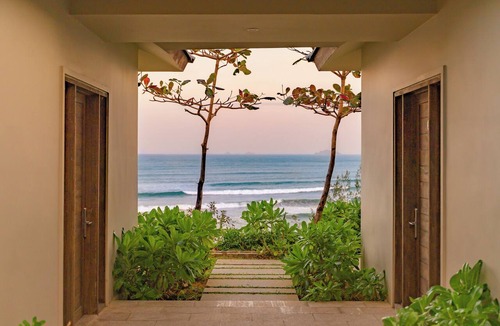 Phu Cat Hotel | Crown Retreat Quy Nhon