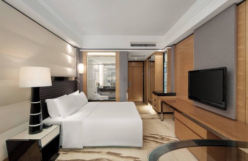 Jinjiang Hotel | Crowne Plaza Chengdu City Center by IHG