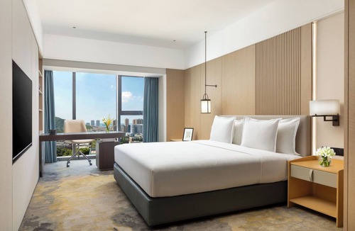 Jinzhou District Hotel | Crowne Plaza Dalian Kerren by IHG