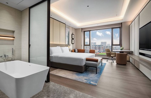 Taizhou Hotel | Crowne Plaza Xinghua By Ihg