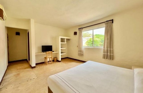 Santa Maria Huatulco Bed & Breakfast | Cuarto cerca del Mar Cama king