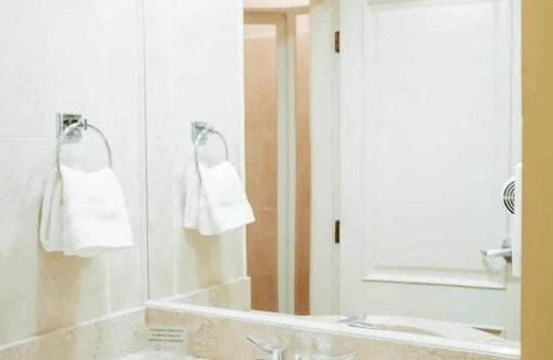 Gomez Farias Hotel | Cumbres Hotel y Cabañas