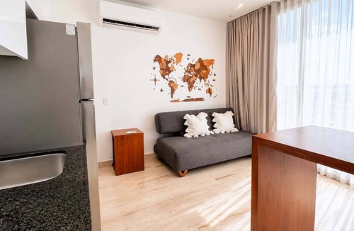 Centro Apartment | Cute Sea View Balcony Apartment · Musa del Carmen