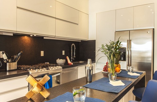 Amapas Condo | D'Terrace Luxury Residences, 3 BR Penthouse Suite, Infinity Pool, Panoramic View