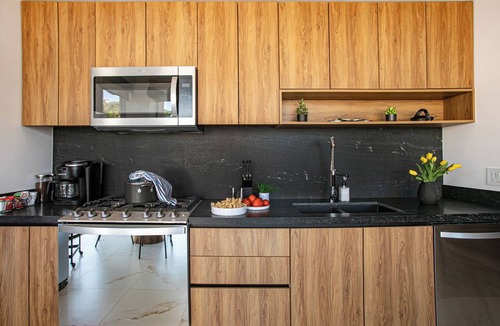 Emiliano Zapata Condo | D'Vine, Romantic Zone Chic 2BR, Rooftop Pool/Oasis