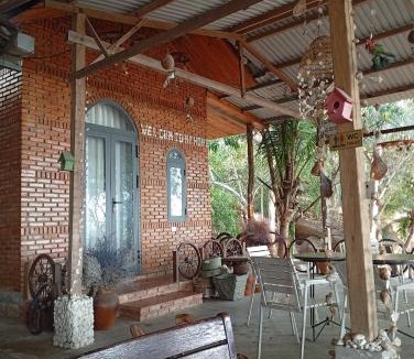 Cam Ranh House | Da Let Homestay & Coffee