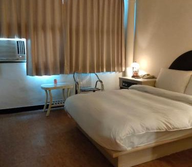Central District Hotel | DC Hotel
