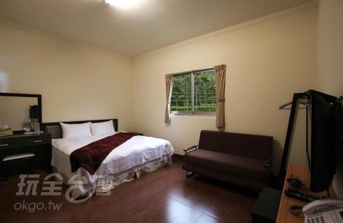Rueili Village House | De Ren Tea Gardens