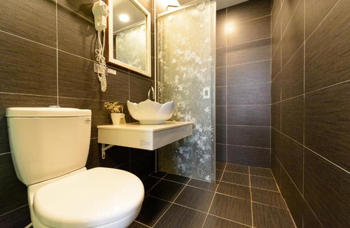 West Central District House | DearHouse