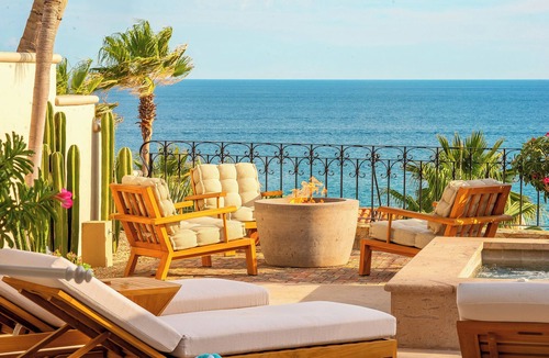 Palmilla Villa | Del Mar Palmilla Villa, Steps from Swimmable Beach — Chef & Butler Incl.