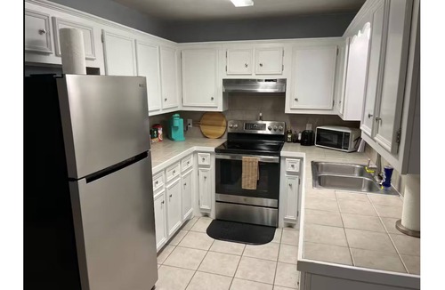 Edinburg Apartment | Delightful 2-bedroom apartment with AC in Edinburg