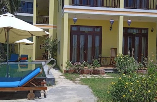 Cam Thanh Apartment | Deluxe Double Room with Balcony, Lake, Pool view