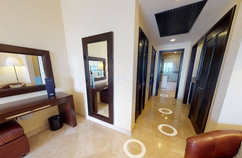 South Shore Hotel Area Hotel | Deluxe Room at Garza Blanca Puerto Vallarta