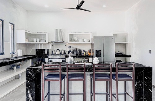 Bacocho Apartment | Deluxe two bedroom suite near Zicatela Beach ! Pool-Starlink-Full Kitchen
