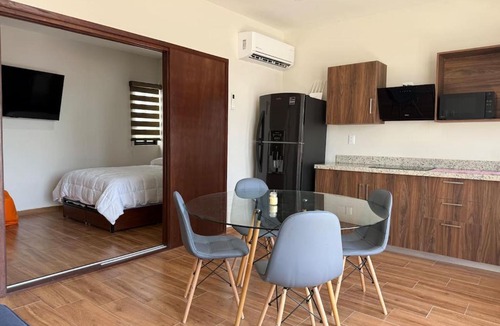 Las Gaviotas Apartment | Depa A unas calles de la Playa y Zona Dorada ByGPS