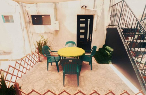 Monterrey Centro Apartment | Depa Washington 2: AC-WiFi-TV/Walking distance to Barrio Antiguo and Paseo Santa Lucia.