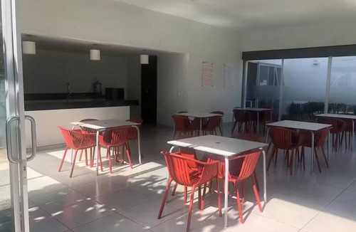 Tlajomulco de Zuniga Apartment | Departamento de Lujo Exclusivo, Vista y Literas.