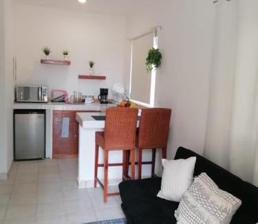 Juarez Apartment | Departamento Centrico Cabo San Lucas