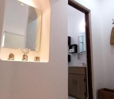 Juarez Apartment | Departamento Centrico Cabo San Lucas
