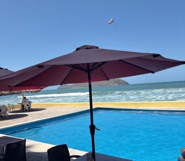 Zona Dorada Apartment | Departamento en Mazatlan zona dorada a PIE DE PLAYA