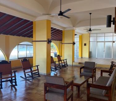 Zona Dorada Apartment | Departamento en Mazatlan zona dorada a PIE DE PLAYA