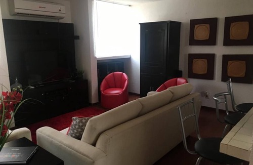 Zona Dorada Apartment | Departamento totalmente amueblado en la Zona Dorada, a 4 cuadras de la playa.