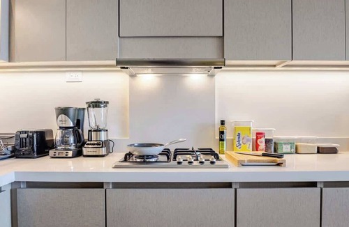 Santa Catarina Condo | Depto. equipado + Vista + cerca Consulado y UDEM
