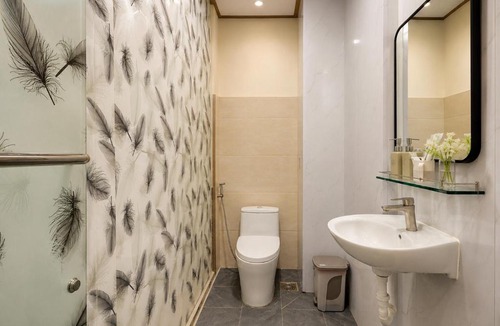 District 3 Hotel | Diamond Crown Riverside