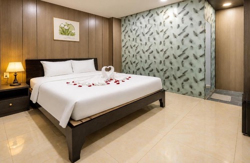 District 3 Hotel | Diamond Crown Riverside
